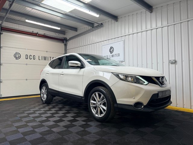 View our NISSAN QASHQAI