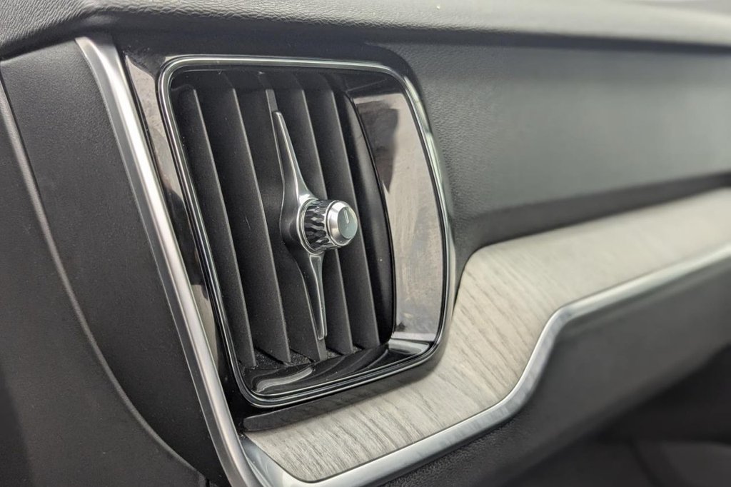 USED 2018 68 VOLVO V60 2.0 D4 Inscription Estate 5dr Diesel Auto Euro 6 (s/s) (190 ps) Sat Nav, Heated Screen, Cruise