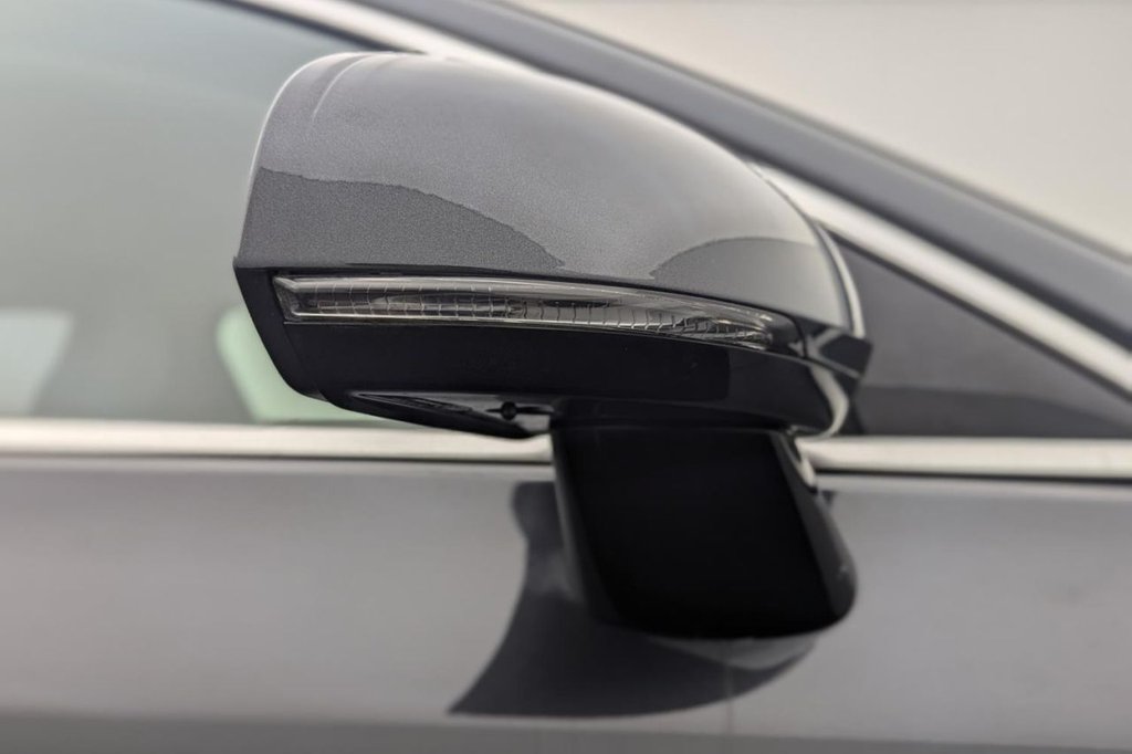 USED 2018 68 VOLVO V60 2.0 D4 Inscription Estate 5dr Diesel Auto Euro 6 (s/s) (190 ps) Sat Nav, Heated Screen, Cruise