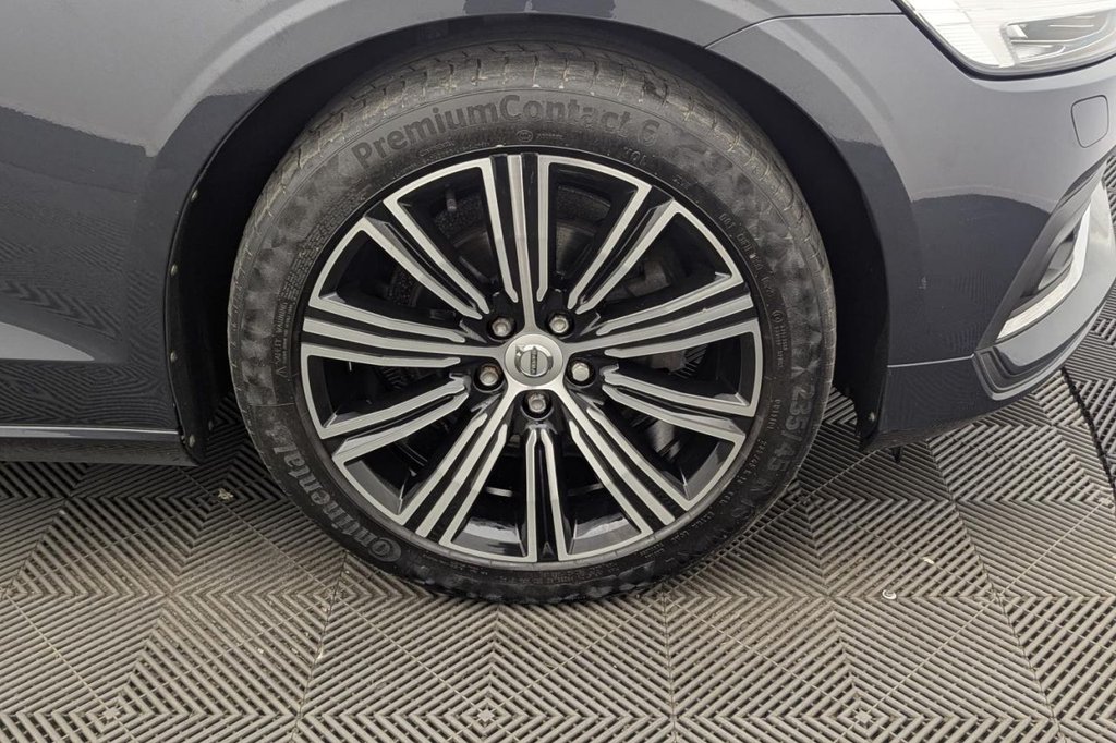 USED 2018 68 VOLVO V60 2.0 D4 Inscription Estate 5dr Diesel Auto Euro 6 (s/s) (190 ps) Sat Nav, Heated Screen, Cruise