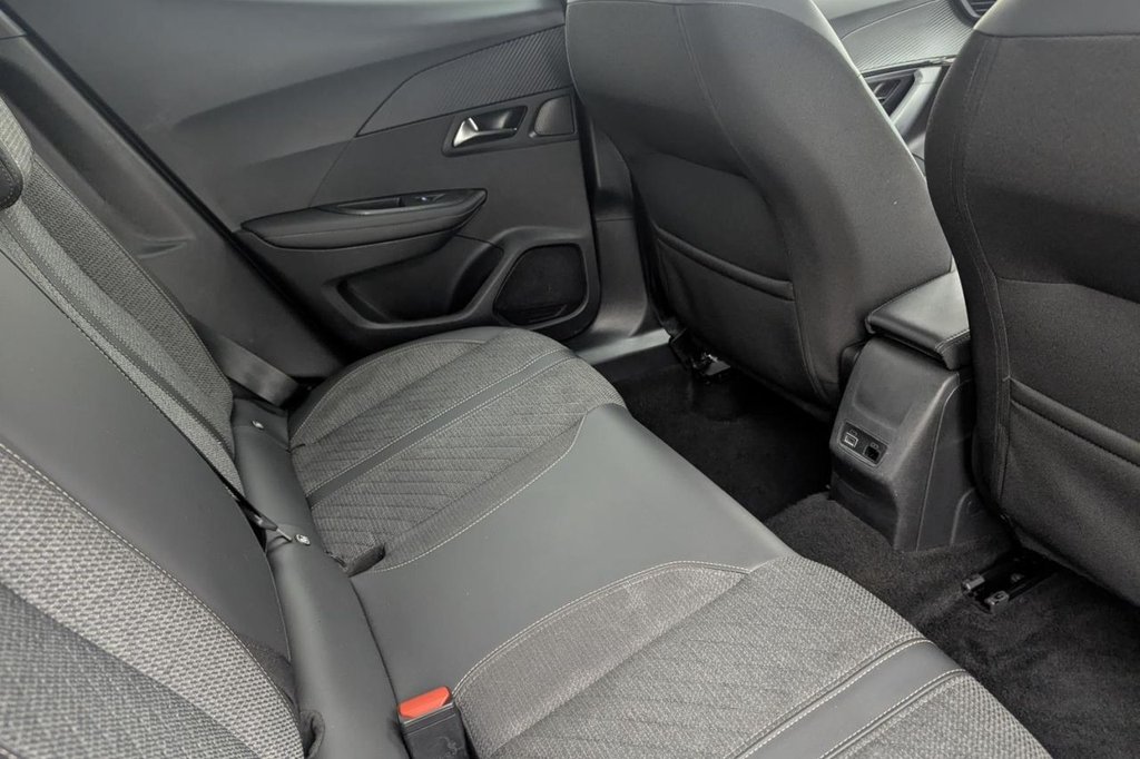 USED 2023 73 PEUGEOT 2008 1.2 PureTech Allure SUV 5dr Petrol Manual Euro 6 (s/s) (130 ps) Car Play, 17"Alloys, Sensors