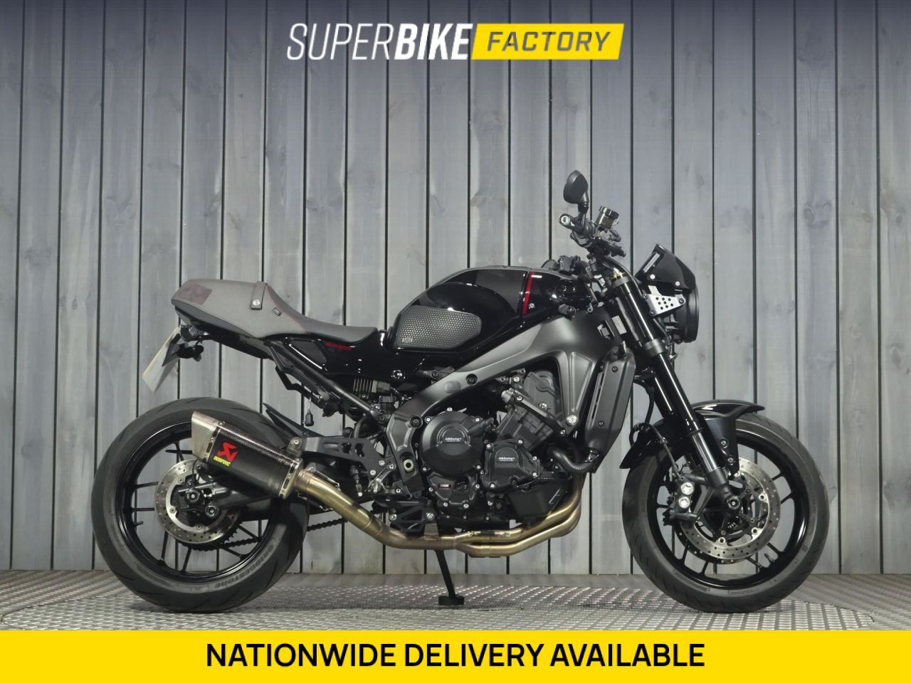 YAMAHA XSR900