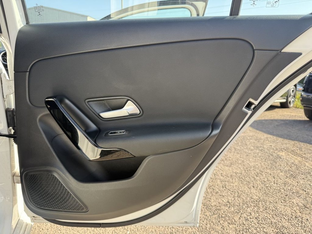 USED 2019 MERCEDES-BENZ A CLASS 1.3 A180 SE Hatchback 5dr Petrol Manual Euro 6 (s/s) (136 ps)
