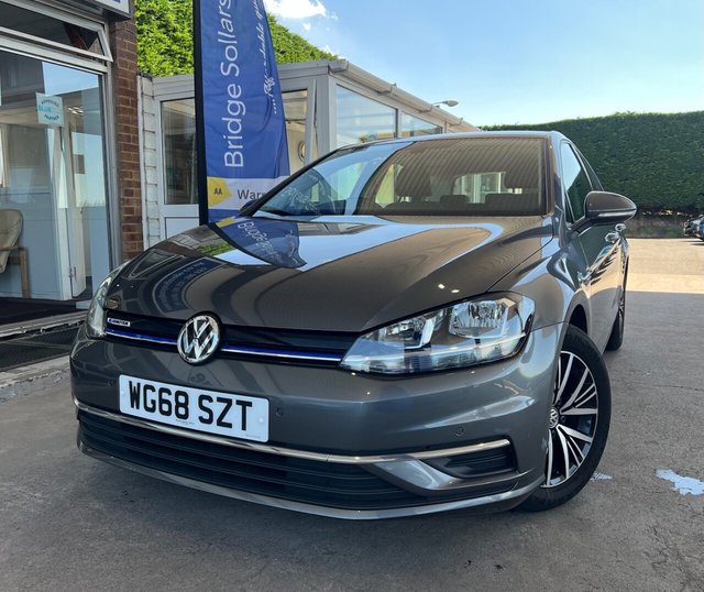 View our VOLKSWAGEN GOLF