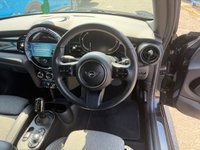 USED 2022 22 MINI Electric Hatch Cooper SE 32.6kWh Level 2 Hatchback 3dr Electric Auto (184 ps) 
