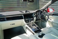 USED 2023 23 PORSCHE MACAN 2.9T V6 S PDK 4WD Euro 6 (s/s) 5dr 1 owner - FPSH! - 13K Spec!!