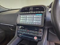 USED 2020 20 JAGUAR F-PACE 2.0 D180 Chequered Flag SUV 5dr Diesel Auto AWD Euro 6 (s/s) (180 ps) 