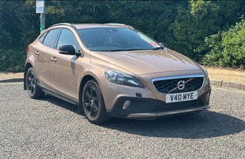 2013 VOLVO V40 CROSS COUNTRY