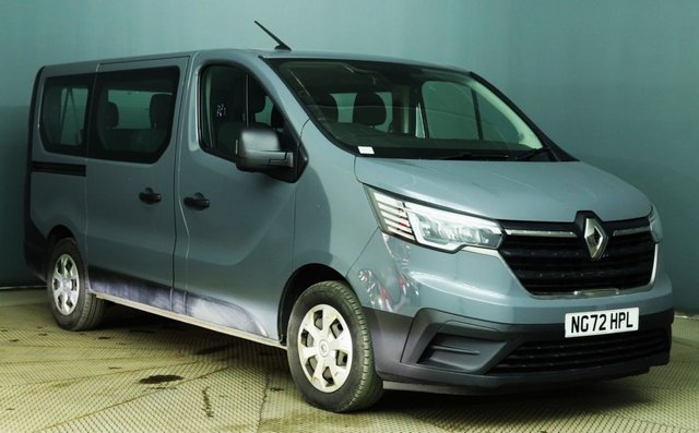 View our Renault Trafic 2.0 dCi SL28 Business Minibus 5dr Diesel Manual L1 H1 Euro 6 (s/s) (9 Seat) (150 ps).*9 SEATS*MWB*AIR CON*OVER 70 MINIBUSES IN STOCK*