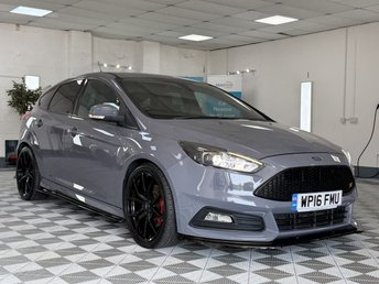 View our FORD FOCUS