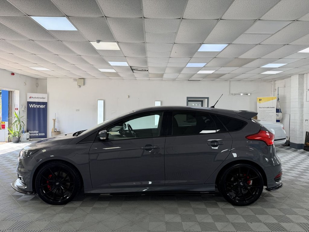 USED 2016 16 FORD FOCUS 2.0 TDCi ST-3 Hatchback 5dr Diesel Manual Euro 6 (s/s) (185 ps) 