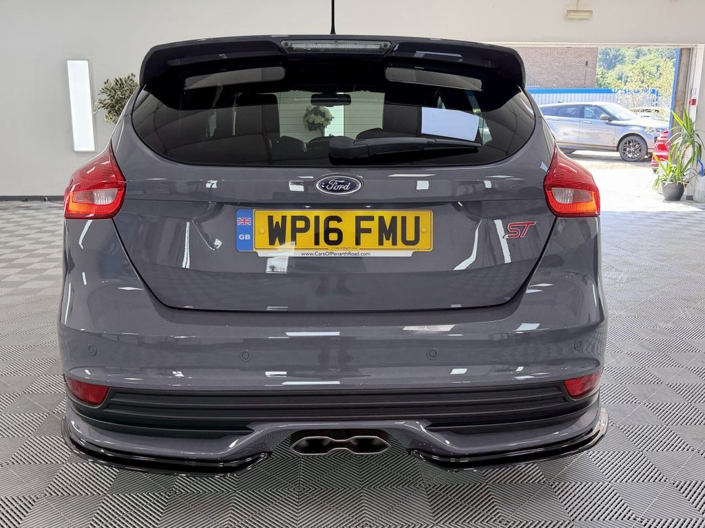 USED 2016 16 FORD FOCUS 2.0 TDCi ST-3 Hatchback 5dr Diesel Manual Euro 6 (s/s) (185 ps) 