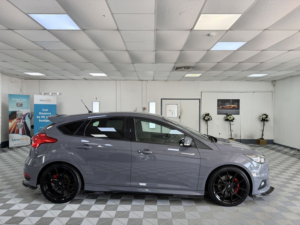 USED 2016 16 FORD FOCUS 2.0 TDCi ST-3 Hatchback 5dr Diesel Manual Euro 6 (s/s) (185 ps) 