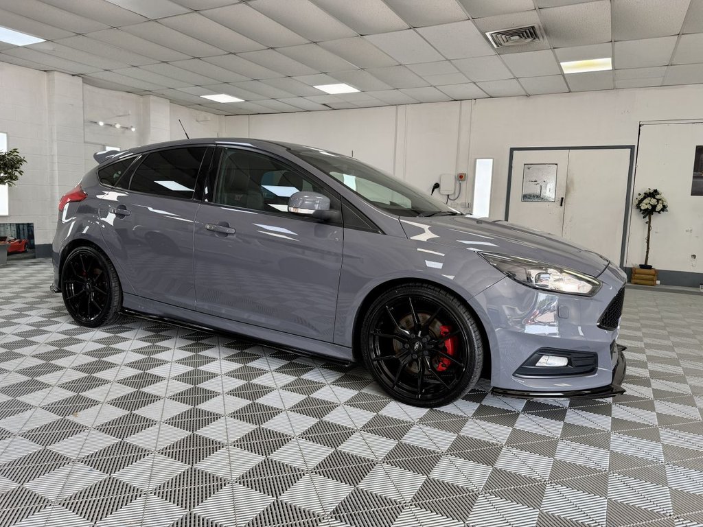 USED 2016 16 FORD FOCUS 2.0 TDCi ST-3 Hatchback 5dr Diesel Manual Euro 6 (s/s) (185 ps) 