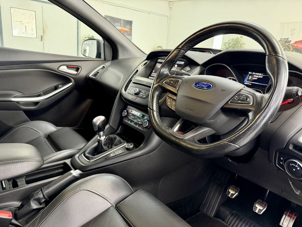 USED 2016 16 FORD FOCUS 2.0 TDCi ST-3 Hatchback 5dr Diesel Manual Euro 6 (s/s) (185 ps) 