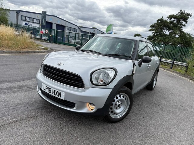 View our MINI Countryman 1.6 One SUV 5dr Petrol Steptronic Euro 5 (98 ps)