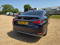 USED 2022 22 LEXUS ES 2.5 300h Saloon 4dr Petrol Hybrid E-CVT Euro 6 (s/s) (218 ps) 