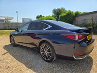 USED 2022 22 LEXUS ES 2.5 300h Saloon 4dr Petrol Hybrid E-CVT Euro 6 (s/s) (218 ps) 