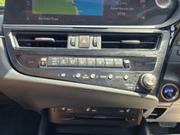 USED 2022 22 LEXUS ES 2.5 300h Saloon 4dr Petrol Hybrid E-CVT Euro 6 (s/s) (218 ps) 