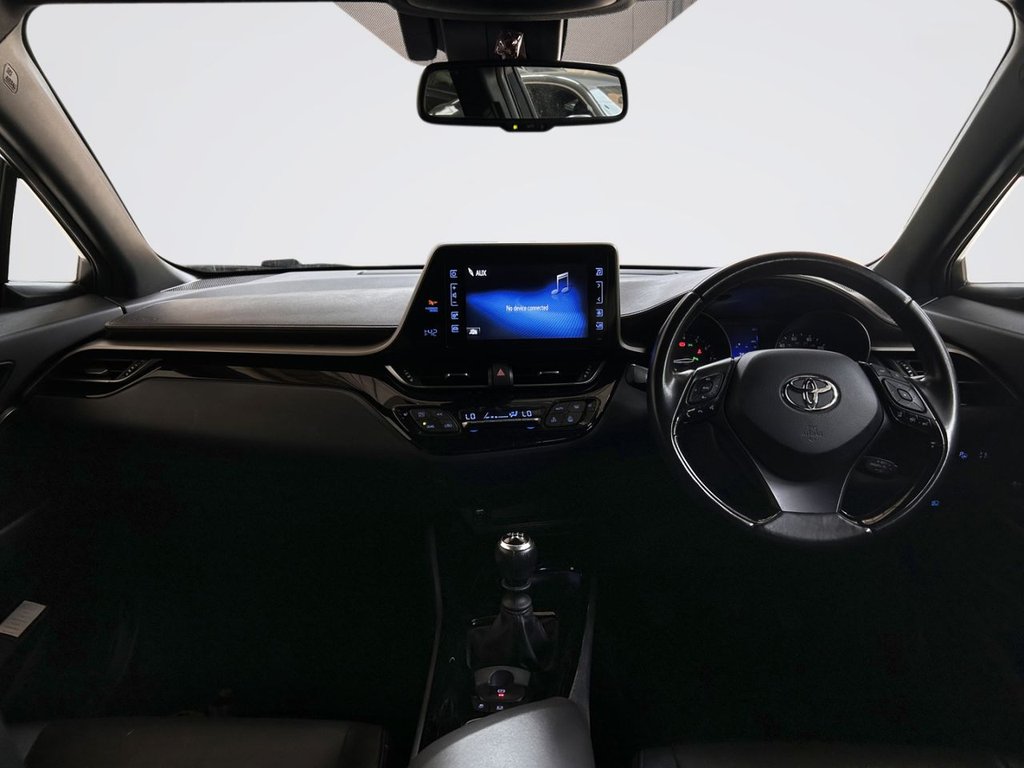 2019 Toyota C-HR — image 3