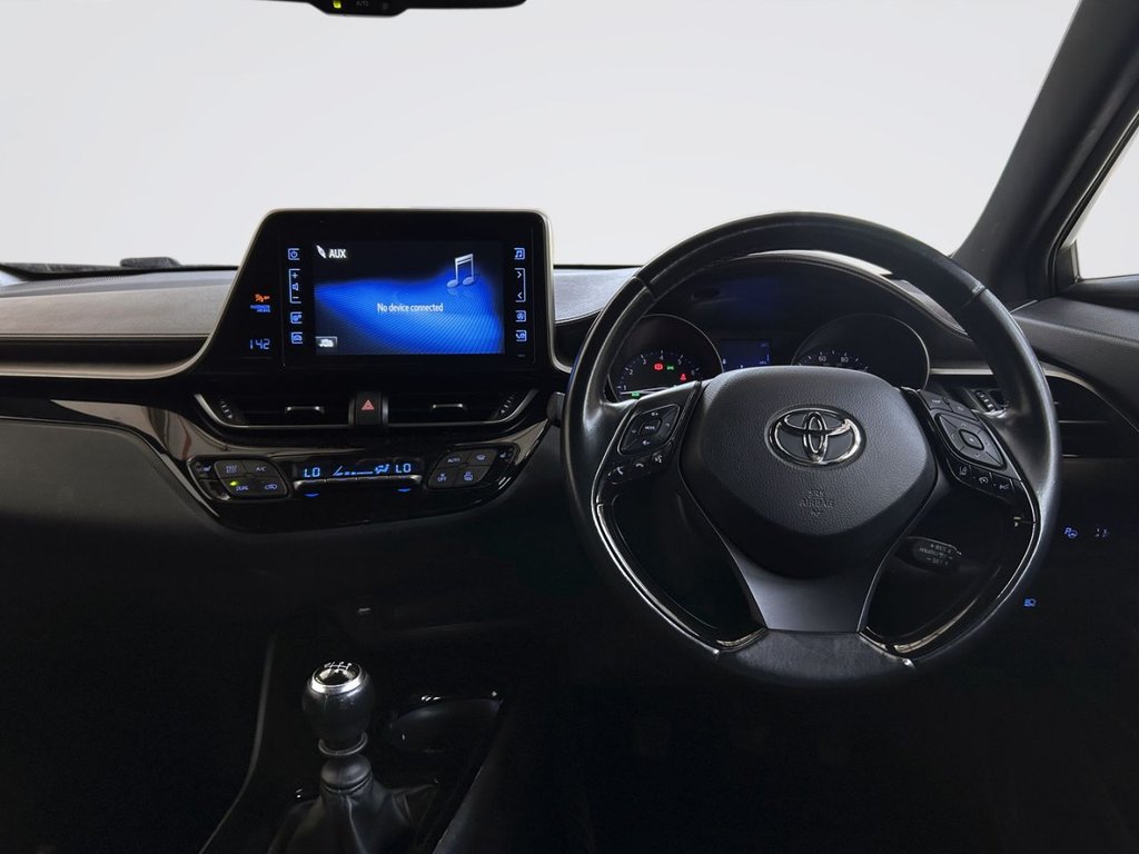2019 Toyota C-HR — image 12