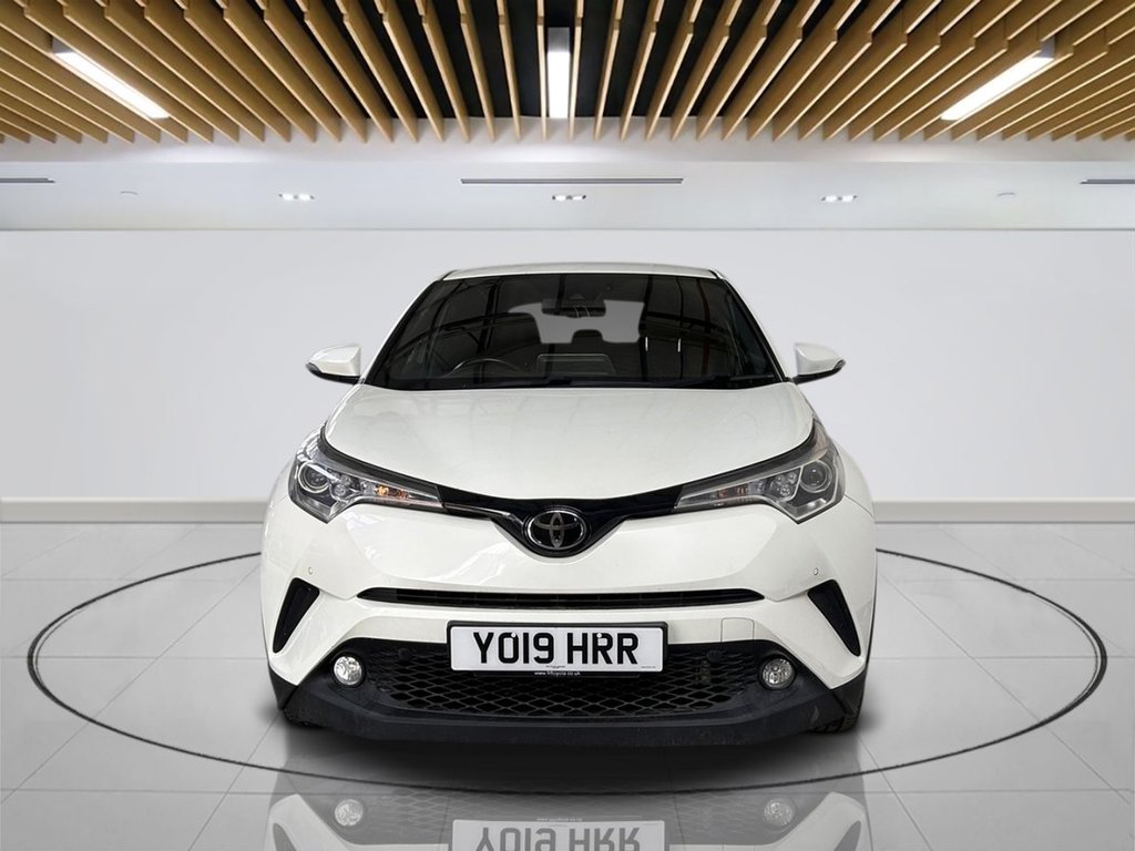 2019 Toyota C-HR — image 2