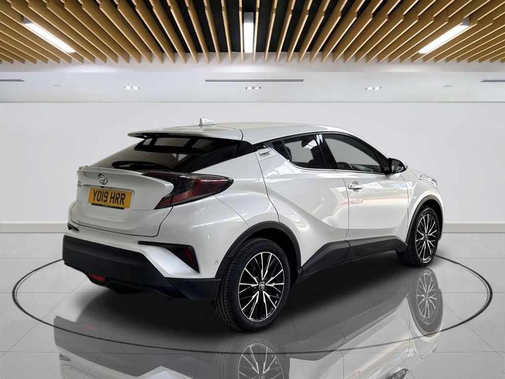2019 Toyota C-HR — image 7
