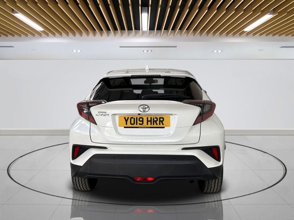 2019 Toyota C-HR — image 6