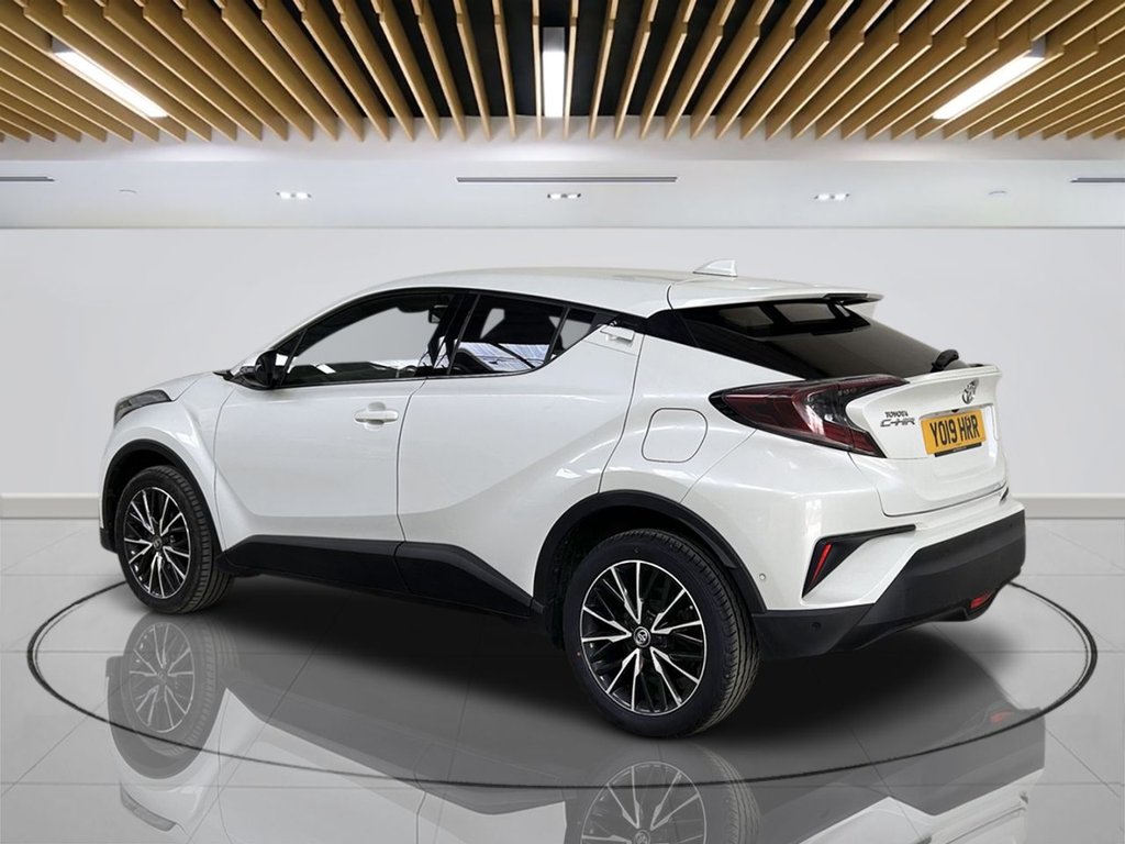 2019 Toyota C-HR — image 5