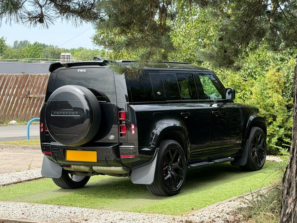 USED 2023 H LAND ROVER DEFENDER 110 3.0 D250 MHEV SE SUV 5dr Diesel Auto 4WD Euro 6 (s/s) (250 ps) FSH, CARPLAY, 360CAM, PANROOF