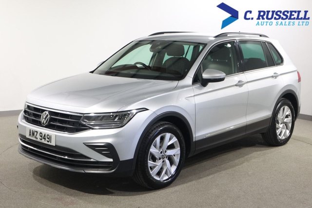 View our Volkswagen Tiguan 2.0 TDI Life SUV 5dr Diesel DSG Euro 6 (s/s) (150 ps)