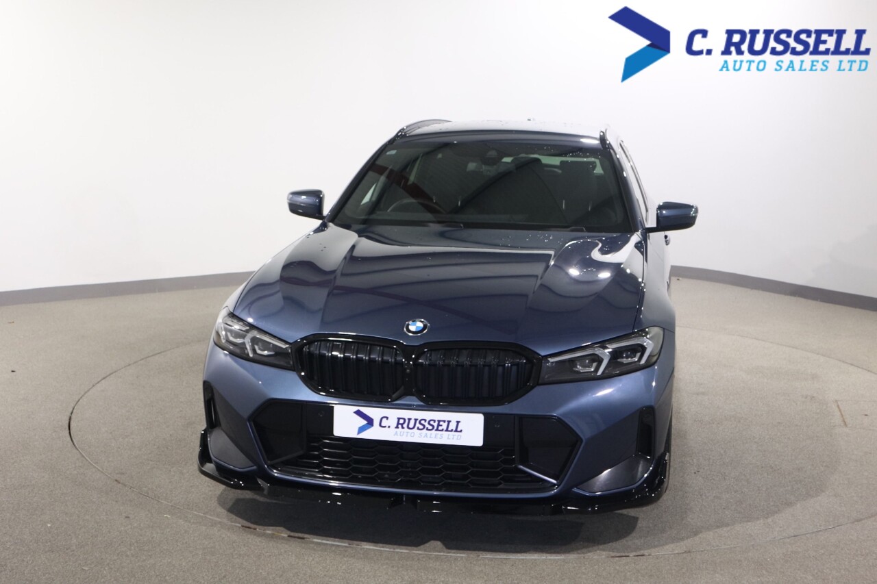 2025 BMW 3 SERIES 2.0 320i M Sport Touring 5dr Petrol Auto Euro 6 (s/s) (184 ps) - vehicle photo 2 for sale on PureCar
