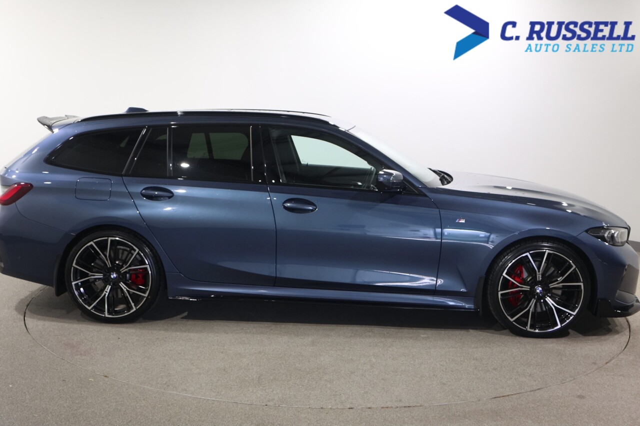 2025 BMW 3 SERIES 2.0 320i M Sport Touring 5dr Petrol Auto Euro 6 (s/s) (184 ps) - vehicle photo 4 for sale on PureCar