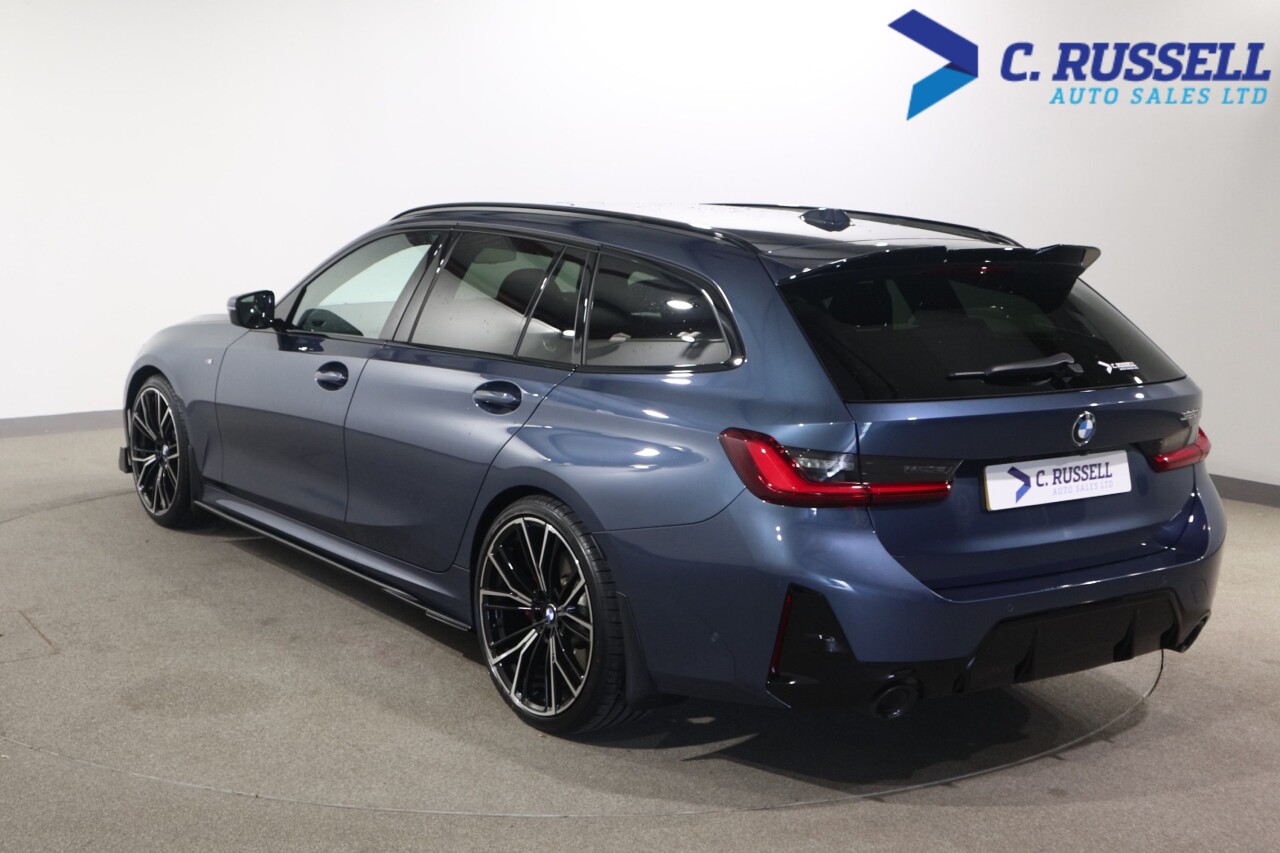 2025 BMW 3 SERIES 2.0 320i M Sport Touring 5dr Petrol Auto Euro 6 (s/s) (184 ps) - vehicle photo 7 for sale on PureCar