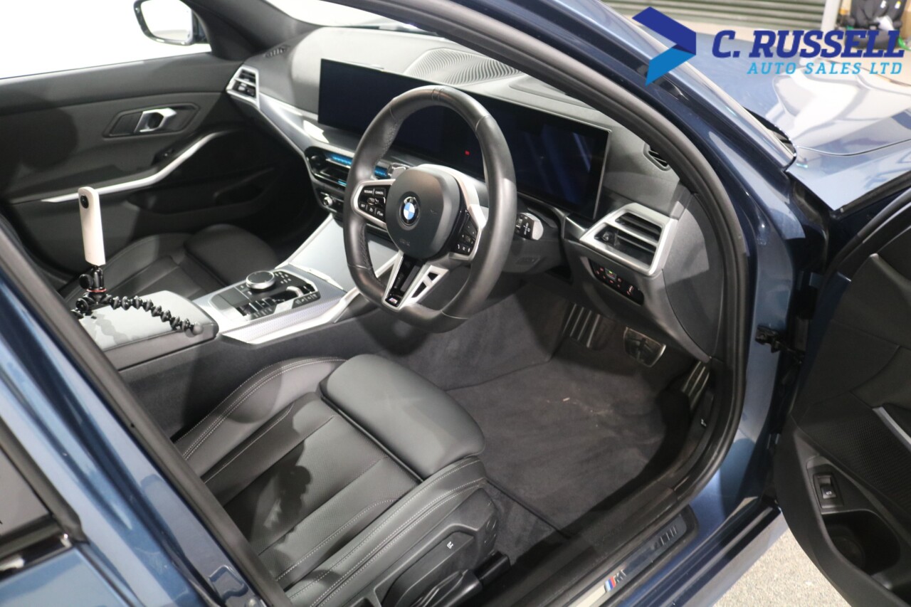 2025 BMW 3 SERIES 2.0 320i M Sport Touring 5dr Petrol Auto Euro 6 (s/s) (184 ps) - vehicle photo 9 for sale on PureCar