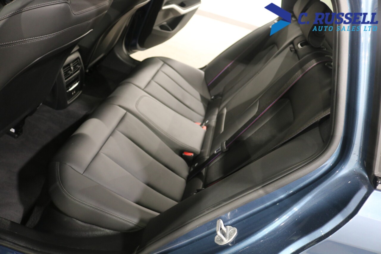 2025 BMW 3 SERIES 2.0 320i M Sport Touring 5dr Petrol Auto Euro 6 (s/s) (184 ps) - vehicle photo 12 for sale on PureCar
