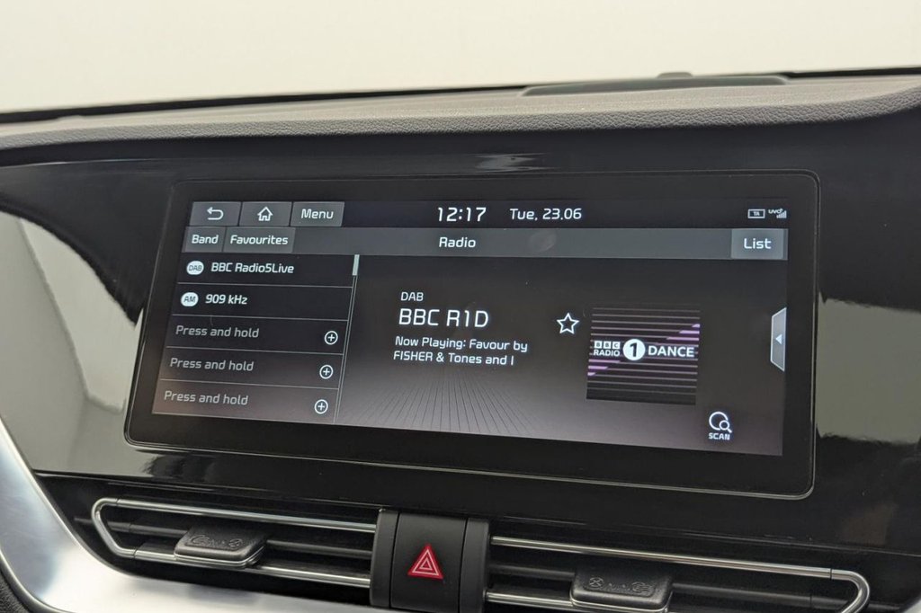 USED 2021 21 KIA NIRO 64kWh 4+ SUV 5dr Electric Auto (201 bhp) Car Play, Sun Roof, Camera