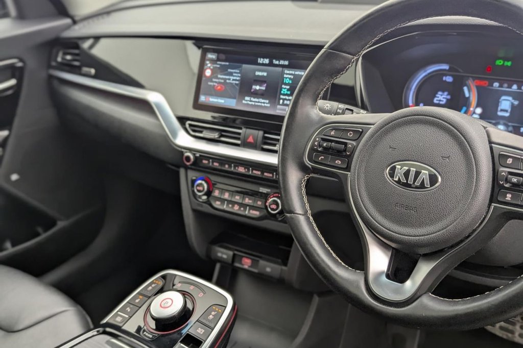 USED 2021 21 KIA NIRO 64kWh 4+ SUV 5dr Electric Auto (201 bhp) Car Play, Sun Roof, Camera