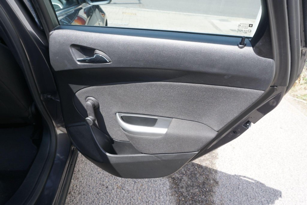 USED 2012 12 VAUXHALL ASTRA 1.6 16v SRi Euro 5 5dr JUST ARRIVED