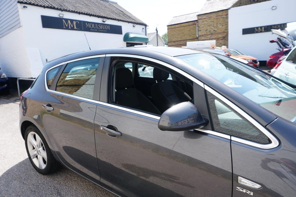 USED 2012 12 VAUXHALL ASTRA 1.6 16v SRi Euro 5 5dr JUST ARRIVED