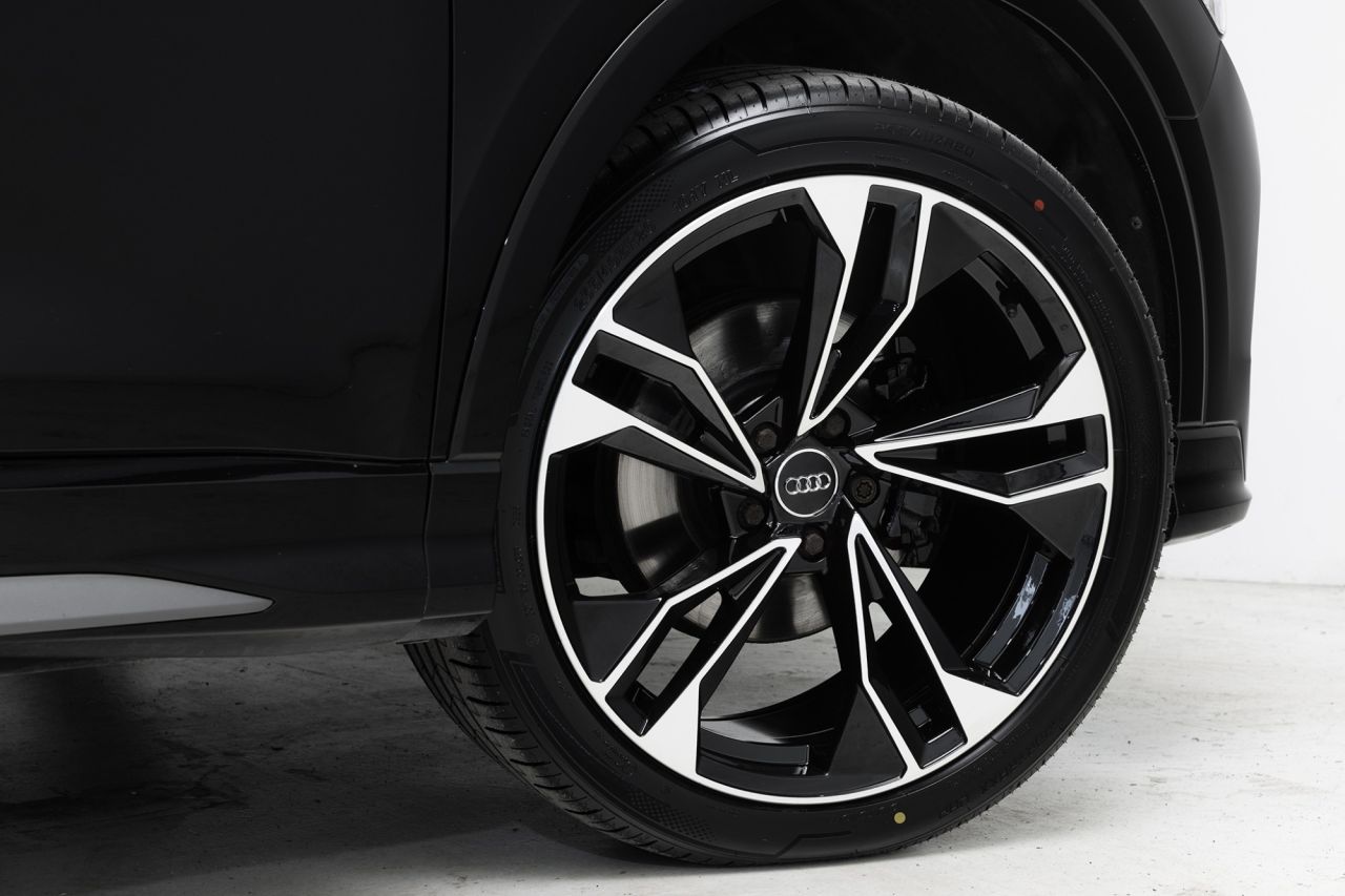 2019 AUDI Q3 S Line - vehicle photo 9 for sale on PureCar