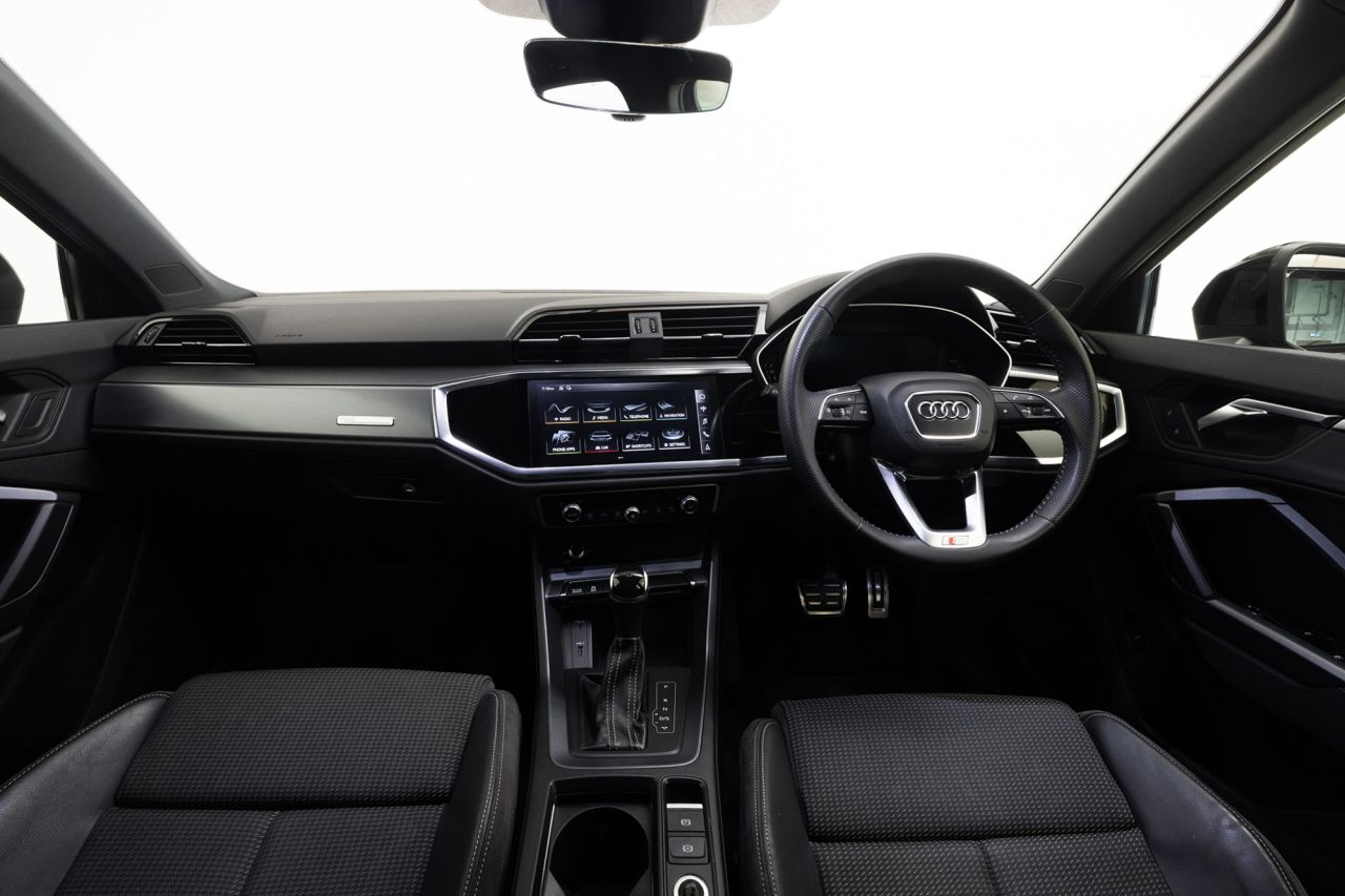 2019 AUDI Q3 S Line - vehicle photo 13 for sale on PureCar