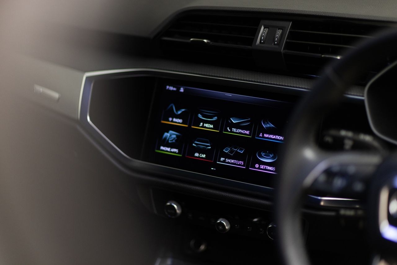 2019 AUDI Q3 S Line - vehicle photo 23 for sale on PureCar