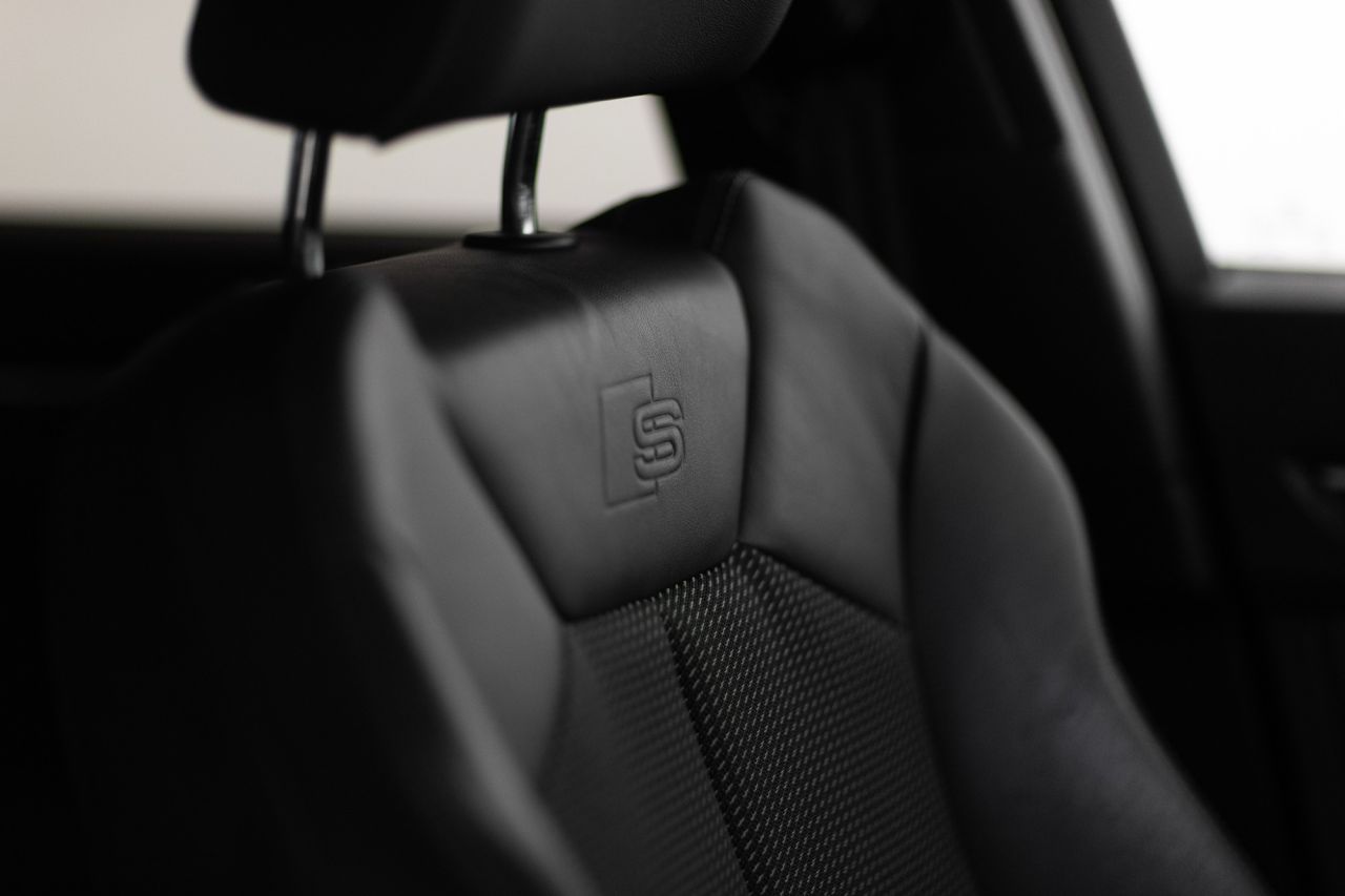 2019 AUDI Q3 S Line - vehicle photo 26 for sale on PureCar