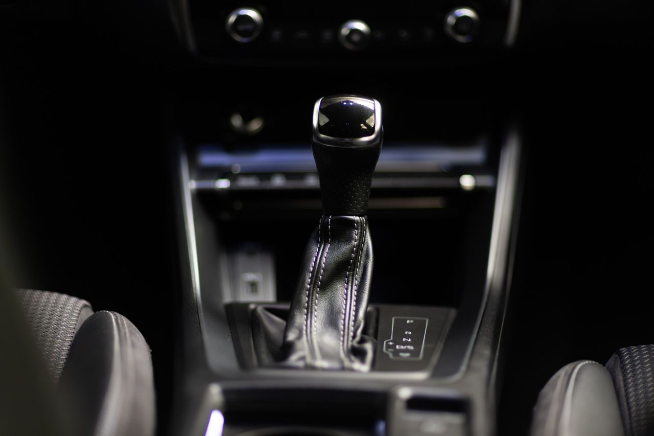 2019 AUDI Q3 S Line - vehicle photo 28 for sale on PureCar