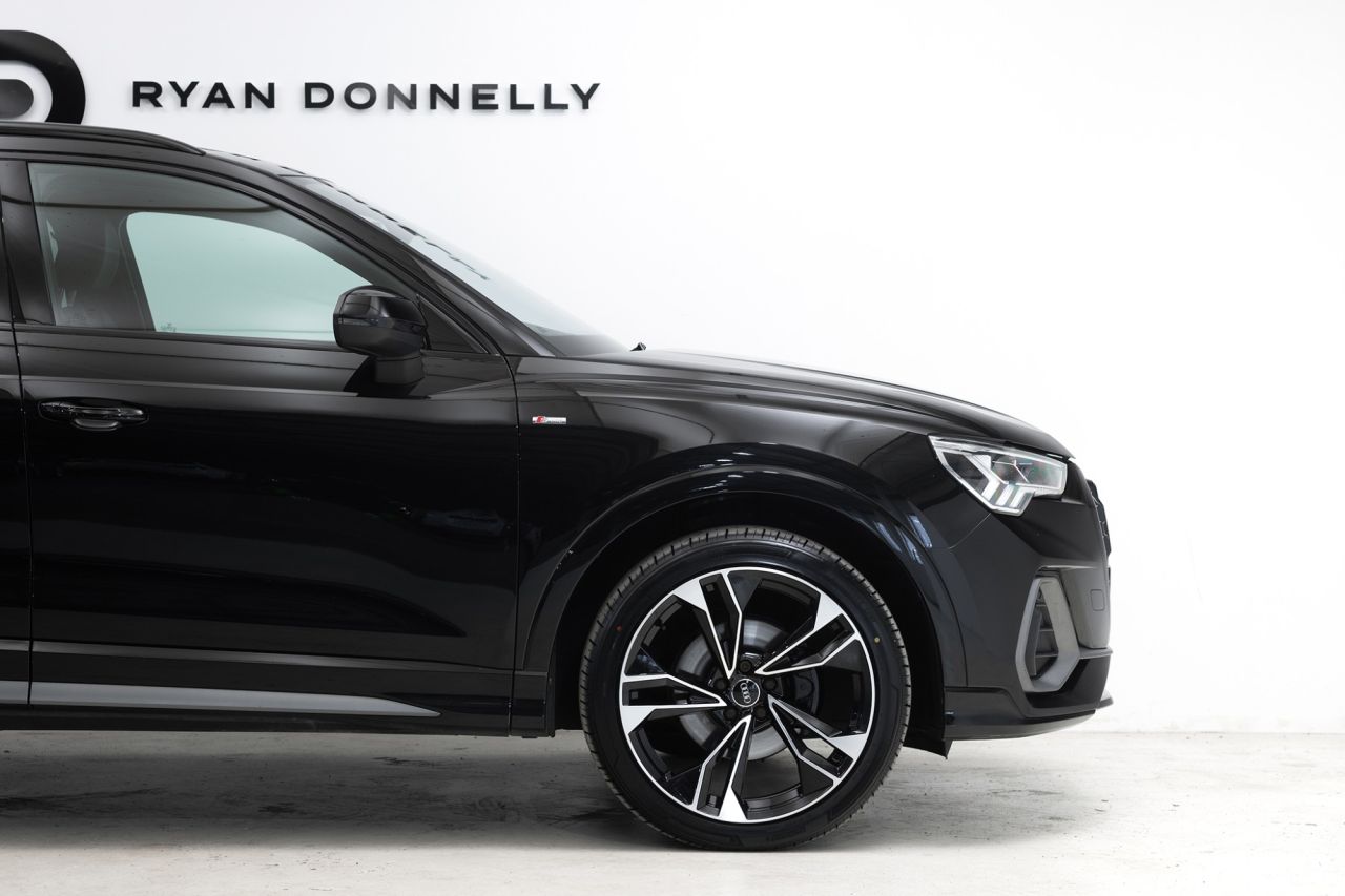 2019 AUDI Q3 S Line - vehicle photo 47 for sale on PureCar