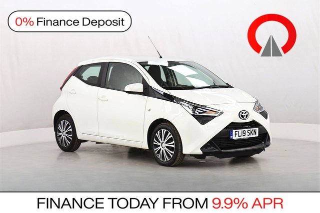 View our Toyota Aygo 1.0 VVT-i x-play Hatchback 5dr Petrol x-shift Euro 6 (71 ps)