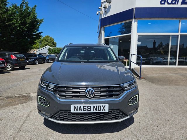 View our VOLKSWAGEN T-ROC