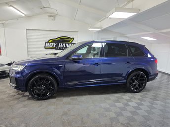 View our AUDI Q7