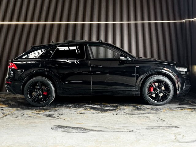 View our AUDI Q8